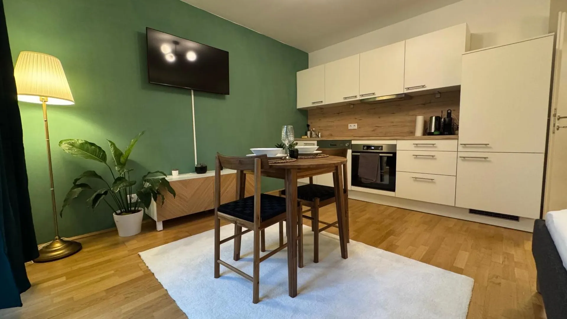 Modernes & Ruhiges Apartment Mit Balkon Vienna 0*,  Austria