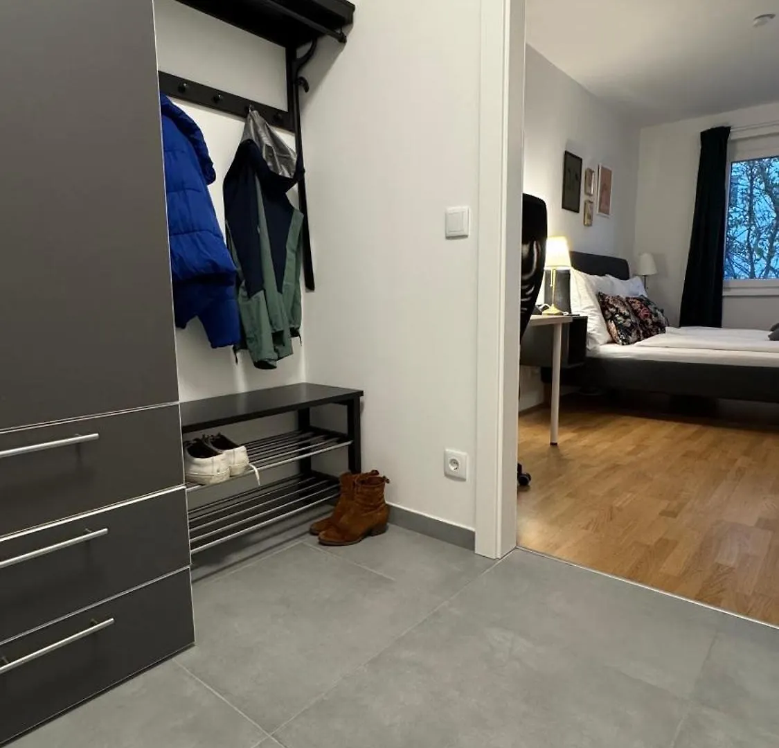 Modernes & Ruhiges Apartment Mit Balkon Vienna